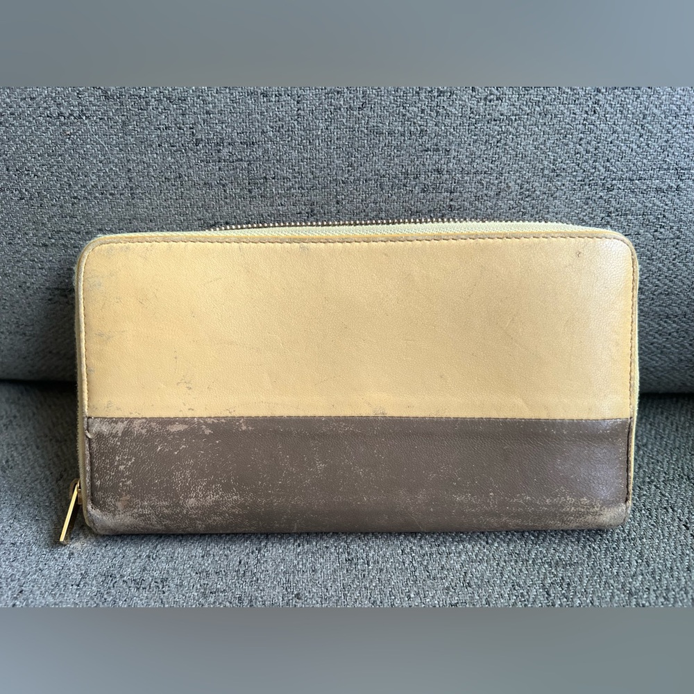 Celine Two-Tone Leather Zipper Wallet - Picture 4 of 12